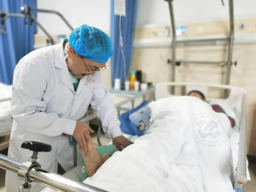 640.webp (1).png 640.webp (1).png