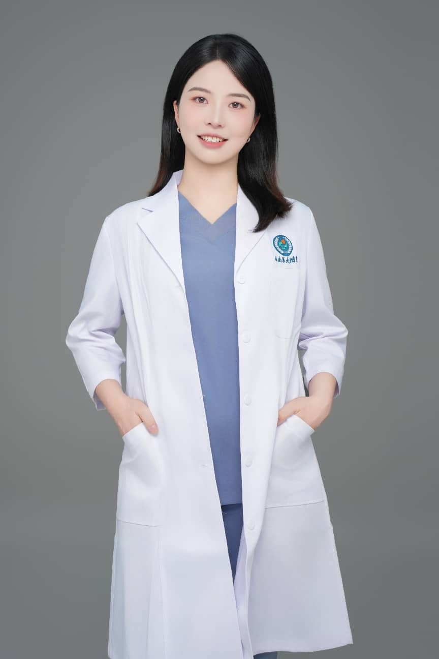 谭小琦.png